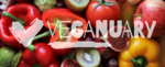 Veganuary Logo mit Bild von Gemüse im Hintergrund (Foto: pixabay.com/pasja1000)