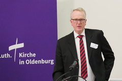 Der Synodale Dr. Ivo Joswig berichtete aus dem Rechts- und Verfassungsausschuss.