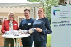 Maike Diers, Swen Engel und Meike Janßen stellen das Ev. Bildungshaus Rastede vor. Foto: Axel Biewer