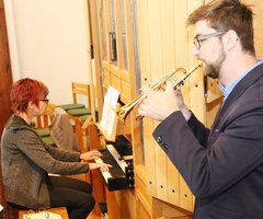 Den Gottesdienst begleitete Landeskirchenmusikdirektorin Beate Besser und Florian Kubiczek, Kreisposaunenwart Oldenburger Münsterland.