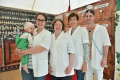 Das Team der "Textapotheke" Katrin Büttner mit Beeke, Natascha Faull, Petra Busemann und Simon Ahlborn. Foto: Axel Biewer